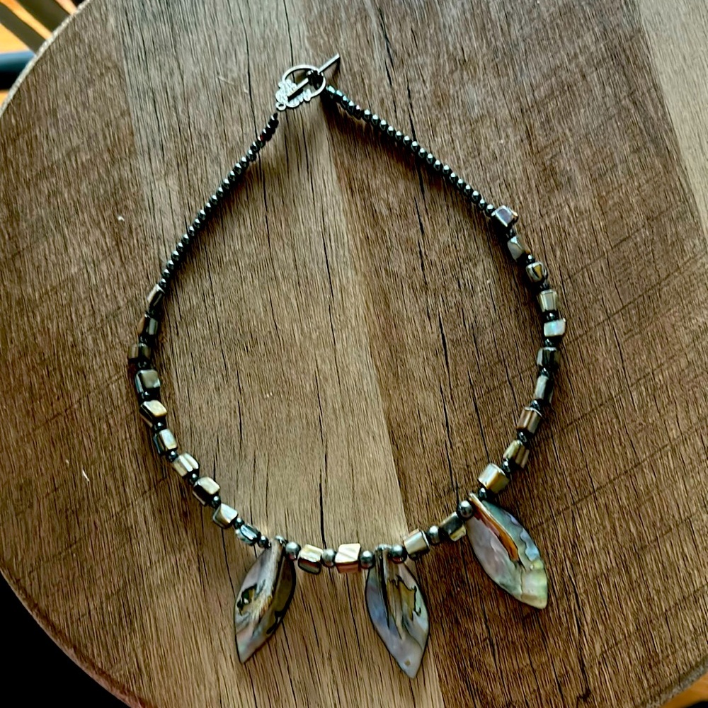 Ladies necklace